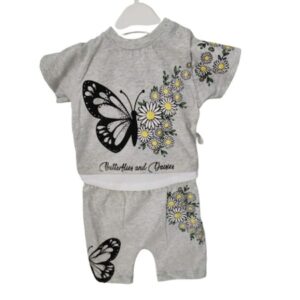 Compleu fete, tricou si pantalon scurt, gri, imprimeu fluturi